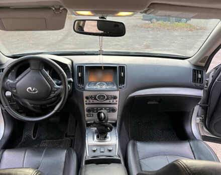 Серый Инфинити G25, объемом двигателя 2.5 л и пробегом 256 тыс. км за 9100 $, фото 15 на Automoto.ua
