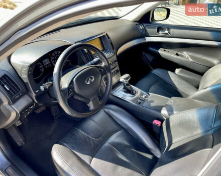 Серый Инфинити G25, объемом двигателя 2.5 л и пробегом 200 тыс. км за 10900 $, фото 9 на Automoto.ua