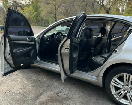 Серый Инфинити G25, объемом двигателя 2.5 л и пробегом 256 тыс. км за 9100 $, фото 11 на Automoto.ua