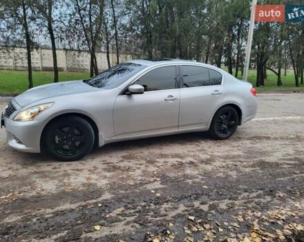 Серый Инфинити G25, объемом двигателя 2.5 л и пробегом 204 тыс. км за 7850 $, фото 3 на Automoto.ua