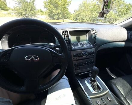 Серый Инфинити G25, объемом двигателя 2.5 л и пробегом 260 тыс. км за 9000 $, фото 5 на Automoto.ua