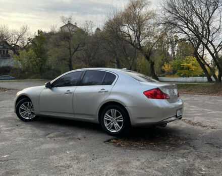 Серый Инфинити G25, объемом двигателя 2.5 л и пробегом 256 тыс. км за 9100 $, фото 6 на Automoto.ua