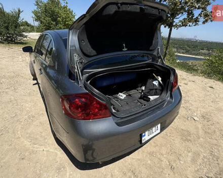 Серый Инфинити G25, объемом двигателя 2.48 л и пробегом 250 тыс. км за 10000 $, фото 12 на Automoto.ua