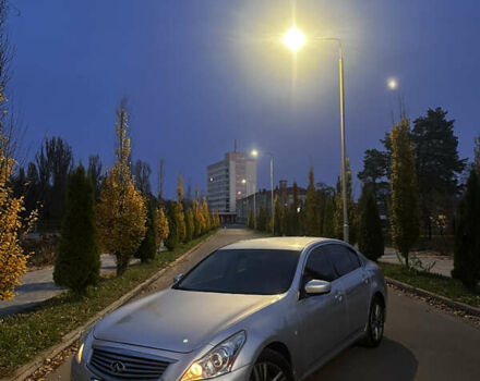 Серый Инфинити G25, объемом двигателя 2.5 л и пробегом 219 тыс. км за 8000 $, фото 2 на Automoto.ua