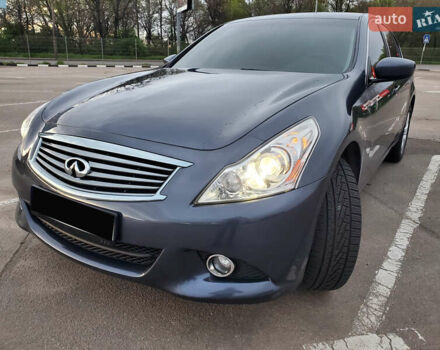 Серый Инфинити G25, объемом двигателя 2.5 л и пробегом 78 тыс. км за 10900 $, фото 2 на Automoto.ua