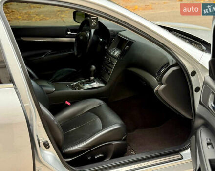Серый Инфинити G25, объемом двигателя 2.5 л и пробегом 195 тыс. км за 9600 $, фото 15 на Automoto.ua
