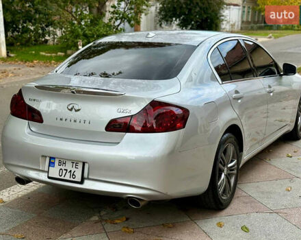 Серый Инфинити G25, объемом двигателя 2.5 л и пробегом 195 тыс. км за 9600 $, фото 5 на Automoto.ua