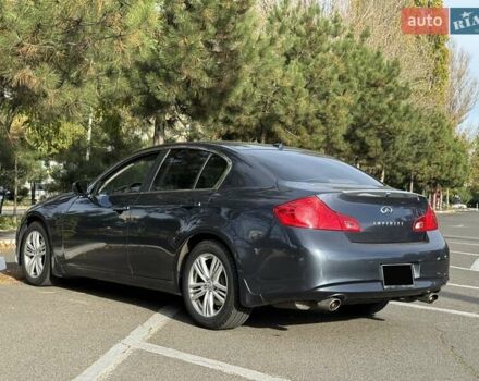 Серый Инфинити G25, объемом двигателя 2.5 л и пробегом 165 тыс. км за 9300 $, фото 5 на Automoto.ua