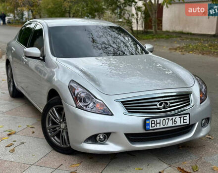 Серый Инфинити G25, объемом двигателя 2.5 л и пробегом 195 тыс. км за 9600 $, фото 1 на Automoto.ua