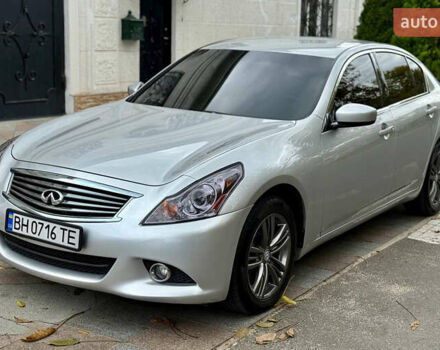 Серый Инфинити G25, объемом двигателя 2.5 л и пробегом 195 тыс. км за 9600 $, фото 3 на Automoto.ua