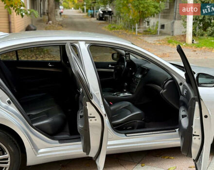 Серый Инфинити G25, объемом двигателя 2.5 л и пробегом 195 тыс. км за 9600 $, фото 18 на Automoto.ua