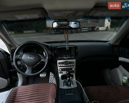 Черный Инфинити G35, объемом двигателя 0 л и пробегом 250 тыс. км за 10500 $, фото 14 на Automoto.ua