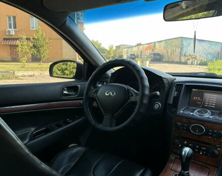 Чорний Інфініті G35, об'ємом двигуна 3.5 л та пробігом 180 тис. км за 8500 $, фото 7 на Automoto.ua