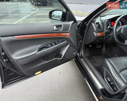 Черный Инфинити G35, объемом двигателя 3.5 л и пробегом 92 тыс. км за 10000 $, фото 8 на Automoto.ua