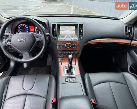 Черный Инфинити G35, объемом двигателя 3.5 л и пробегом 92 тыс. км за 10000 $, фото 11 на Automoto.ua