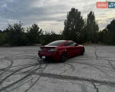 Красный Инфинити G35, объемом двигателя 3.5 л и пробегом 202 тыс. км за 8000 $, фото 5 на Automoto.ua