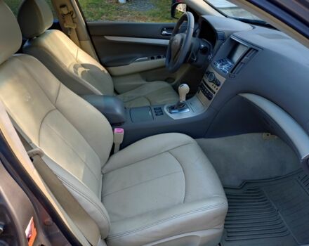 Сірий Інфініті G35, об'ємом двигуна 3.5 л та пробігом 262 тис. км за 7800 $, фото 7 на Automoto.ua