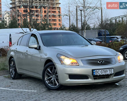 Серый Инфинити G35, объемом двигателя 3.5 л и пробегом 318 тыс. км за 6600 $, фото 2 на Automoto.ua