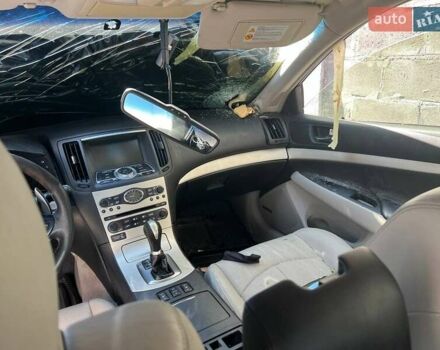 Синий Инфинити G35, объемом двигателя 3.5 л и пробегом 141 тыс. км за 4500 $, фото 8 на Automoto.ua