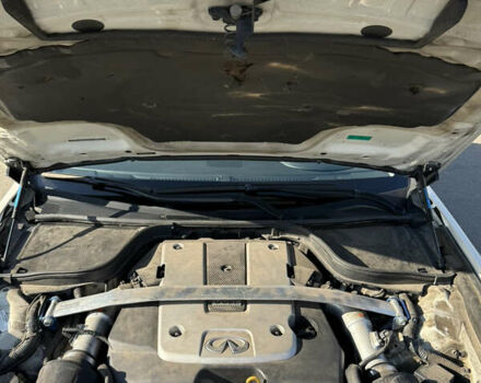 Белый Инфинити G37, объемом двигателя 3.7 л и пробегом 228 тыс. км за 13000 $, фото 11 на Automoto.ua