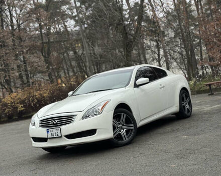Белый Инфинити G37, объемом двигателя 3.7 л и пробегом 200 тыс. км за 10999 $, фото 10 на Automoto.ua