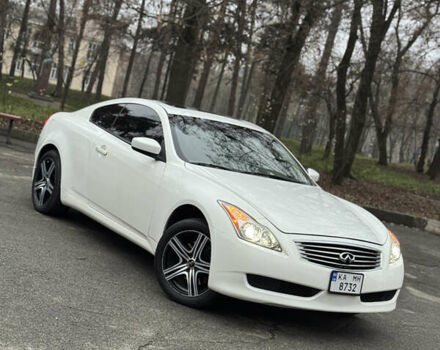 Белый Инфинити G37, объемом двигателя 3.7 л и пробегом 200 тыс. км за 10999 $, фото 3 на Automoto.ua