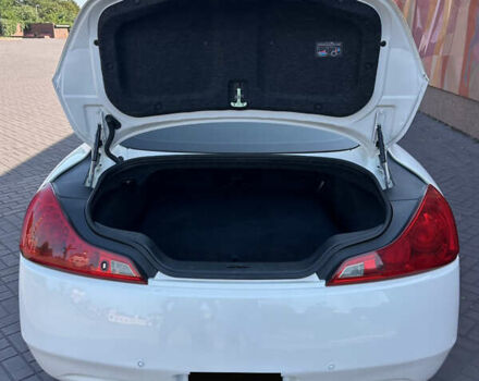 Белый Инфинити G37, объемом двигателя 3.7 л и пробегом 208 тыс. км за 12999 $, фото 44 на Automoto.ua