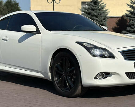 Белый Инфинити G37, объемом двигателя 3.7 л и пробегом 208 тыс. км за 12999 $, фото 13 на Automoto.ua