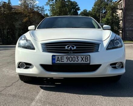 Белый Инфинити G37, объемом двигателя 3.7 л и пробегом 125 тыс. км за 10800 $, фото 3 на Automoto.ua