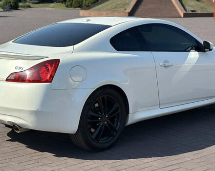 Белый Инфинити G37, объемом двигателя 3.7 л и пробегом 208 тыс. км за 12999 $, фото 15 на Automoto.ua