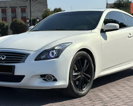 Белый Инфинити G37, объемом двигателя 3.7 л и пробегом 208 тыс. км за 12999 $, фото 5 на Automoto.ua