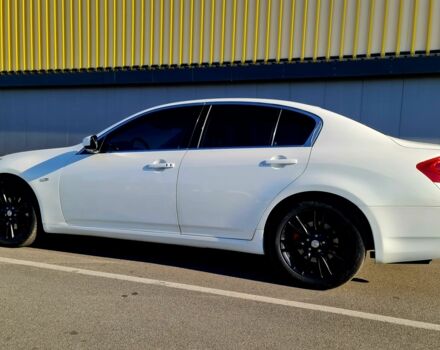 Білий Інфініті G37, об'ємом двигуна 3.7 л та пробігом 180 тис. км за 9900 $, фото 2 на Automoto.ua