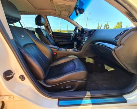 Білий Інфініті G37, об'ємом двигуна 3.7 л та пробігом 180 тис. км за 9900 $, фото 3 на Automoto.ua