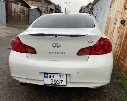 Белый Инфинити G37, объемом двигателя 3.7 л и пробегом 117 тыс. км за 11300 $, фото 4 на Automoto.ua