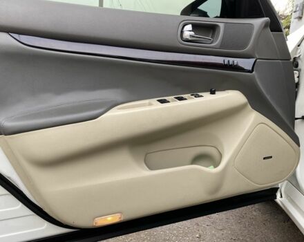 Белый Инфинити G37, объемом двигателя 3.7 л и пробегом 117 тыс. км за 11300 $, фото 7 на Automoto.ua