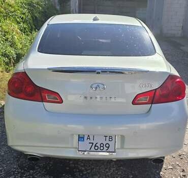 Белый Инфинити G37, объемом двигателя 3.7 л и пробегом 240 тыс. км за 11500 $, фото 9 на Automoto.ua