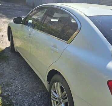 Белый Инфинити G37, объемом двигателя 3.7 л и пробегом 240 тыс. км за 11500 $, фото 8 на Automoto.ua