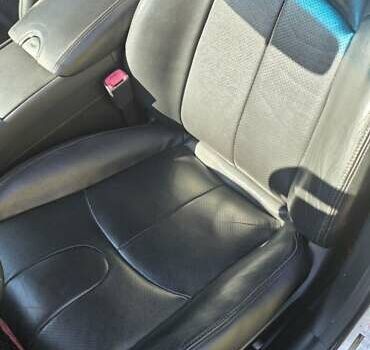 Белый Инфинити G37, объемом двигателя 3.7 л и пробегом 240 тыс. км за 11500 $, фото 6 на Automoto.ua