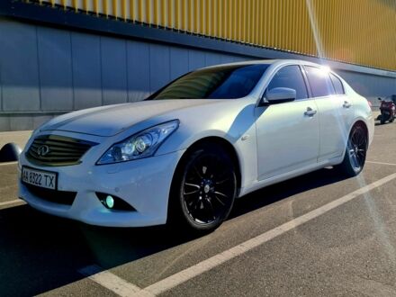 Инфинити G37 2010 в Киеве на Automoto.ua Белый Инфинити G37, объемом двигателя 3.7 л и пробегом 180 тыс. км за 9900 $, фото 1 на Automoto.ua