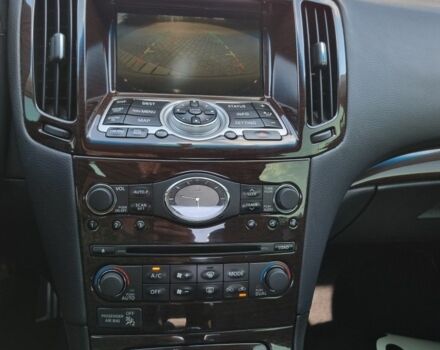 Черный Инфинити G37, объемом двигателя 0 л и пробегом 136 тыс. км за 10500 $, фото 6 на Automoto.ua