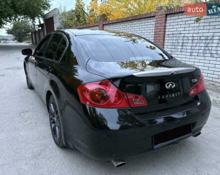Чорний Інфініті G37, об'ємом двигуна 3.7 л та пробігом 220 тис. км за 10900 $, фото 3 на Automoto.ua