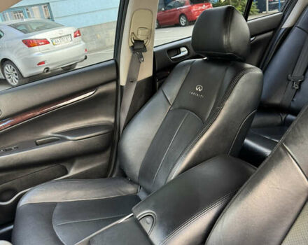 Чорний Інфініті G37, об'ємом двигуна 3.7 л та пробігом 142 тис. км за 13800 $, фото 7 на Automoto.ua