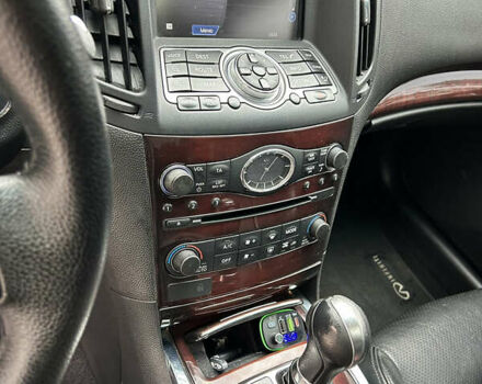 Чорний Інфініті G37, об'ємом двигуна 3.7 л та пробігом 220 тис. км за 10900 $, фото 15 на Automoto.ua