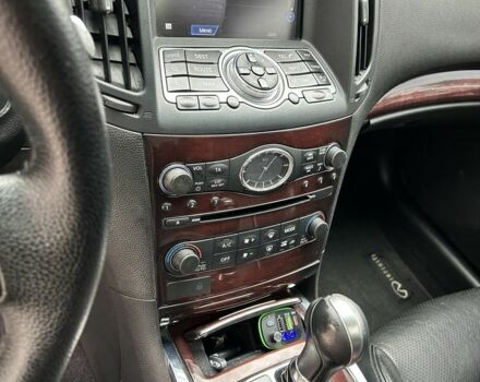 Черный Инфинити G37, объемом двигателя 3.7 л и пробегом 247 тыс. км за 10550 $, фото 8 на Automoto.ua