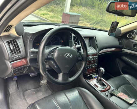 Чорний Інфініті G37, об'ємом двигуна 3.7 л та пробігом 220 тис. км за 10900 $, фото 16 на Automoto.ua