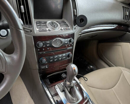 Червоний Інфініті G37, об'ємом двигуна 3.7 л та пробігом 108 тис. км за 13900 $, фото 15 на Automoto.ua