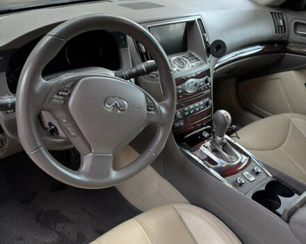 Червоний Інфініті G37, об'ємом двигуна 3.7 л та пробігом 108 тис. км за 13900 $, фото 14 на Automoto.ua
