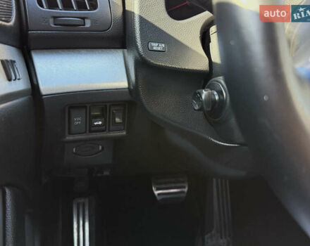 Красный Инфинити G37, объемом двигателя 3.7 л и пробегом 210 тыс. км за 10000 $, фото 19 на Automoto.ua