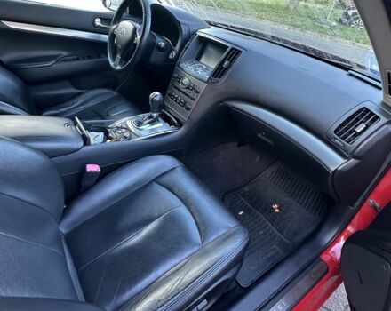 Красный Инфинити G37, объемом двигателя 3.7 л и пробегом 135 тыс. км за 11671 $, фото 5 на Automoto.ua