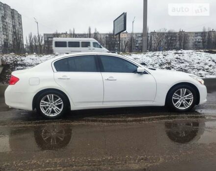 Инфинити G37, объемом двигателя 3.7 л и пробегом 175 тыс. км за 10500 $, фото 3 на Automoto.ua